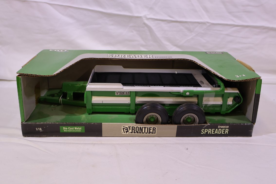 Frontier Manure spreader