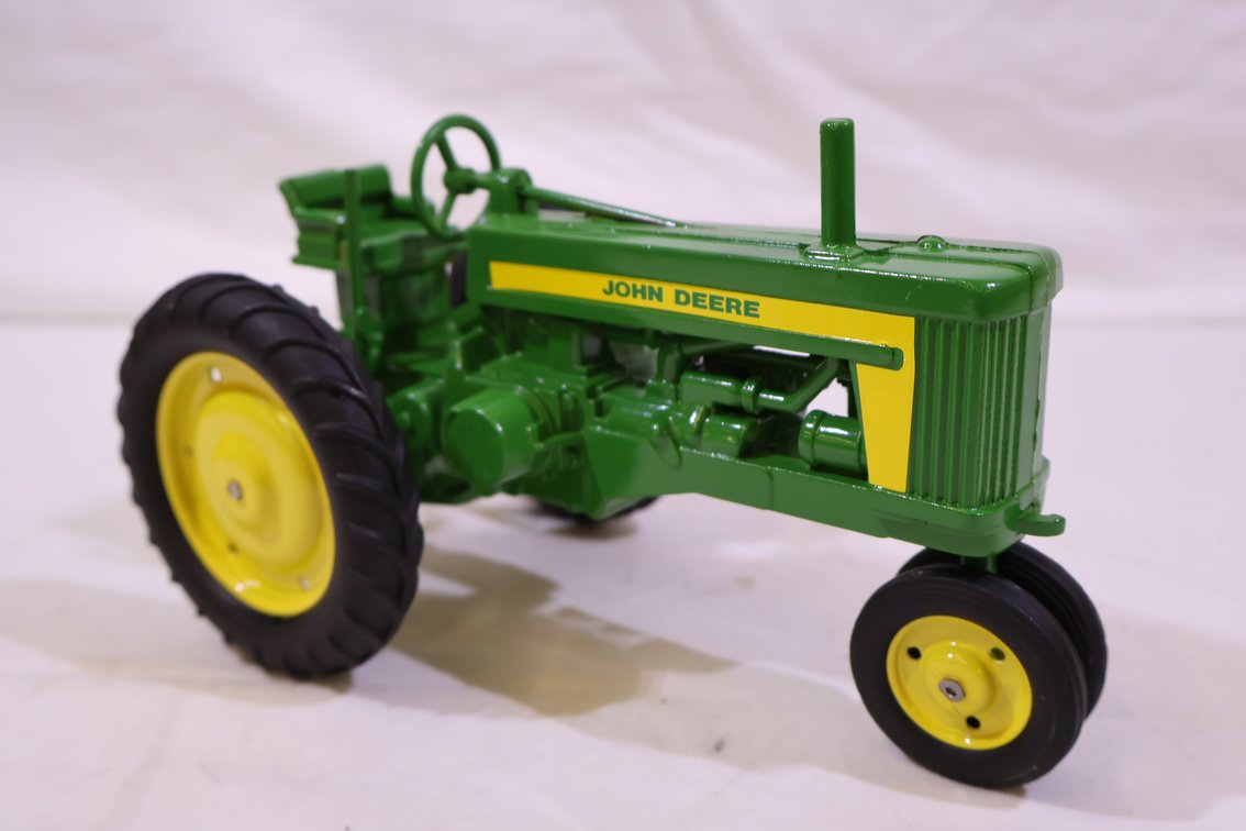 John Deere 620