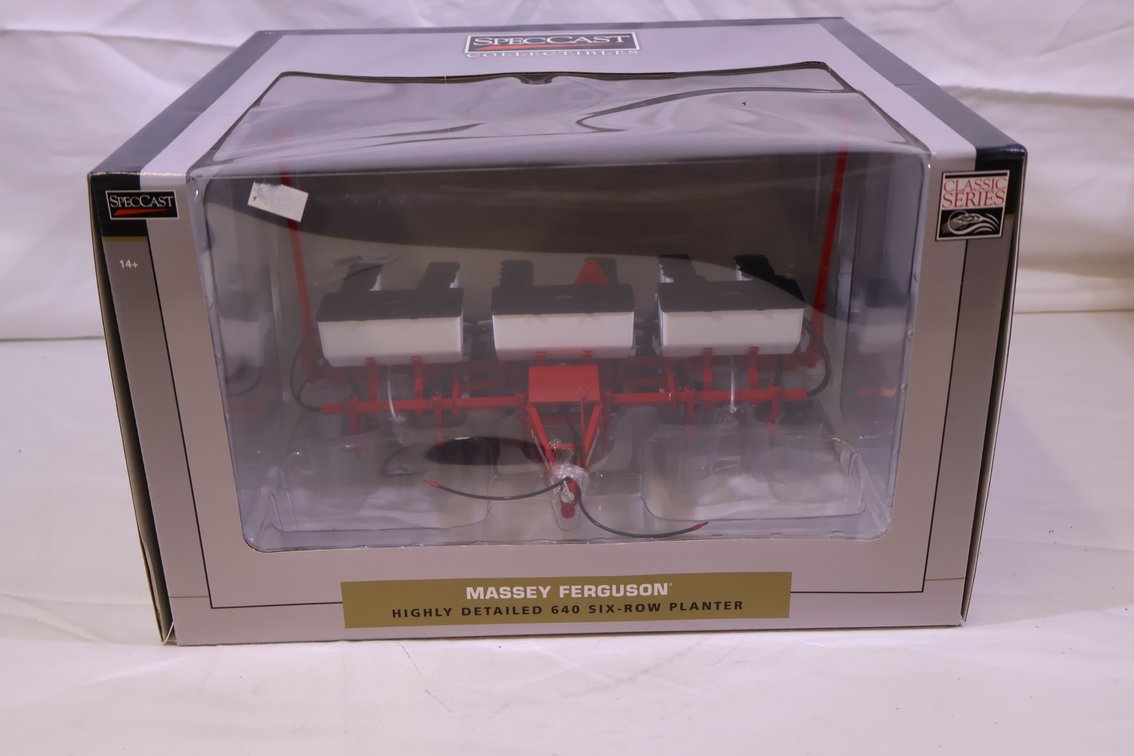 Massey Ferguson 640 Planter