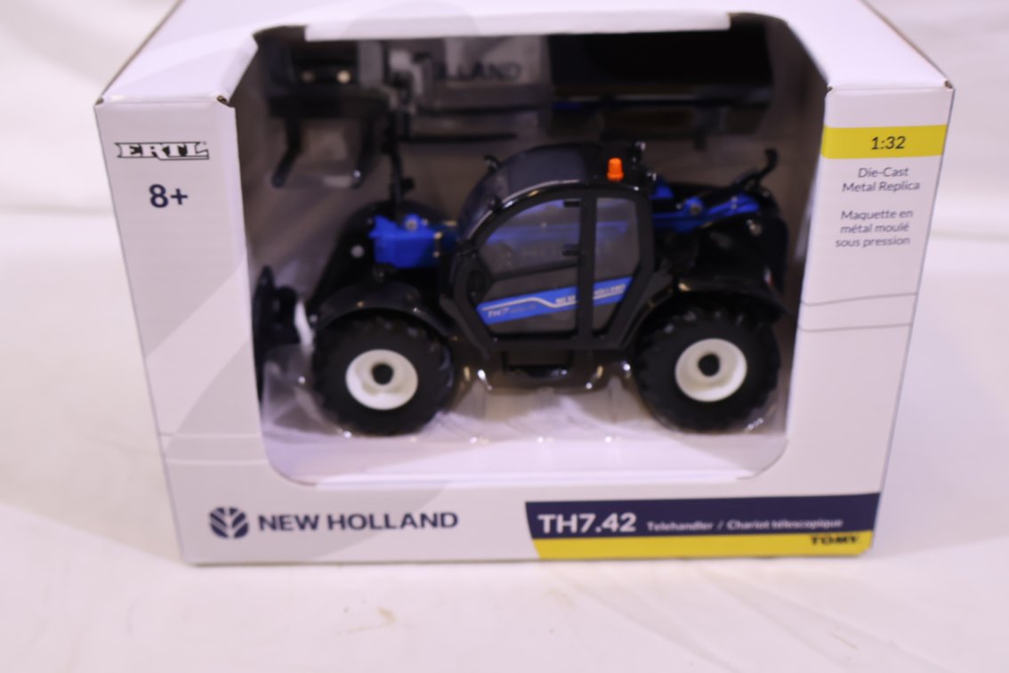 New Holland TH7.42