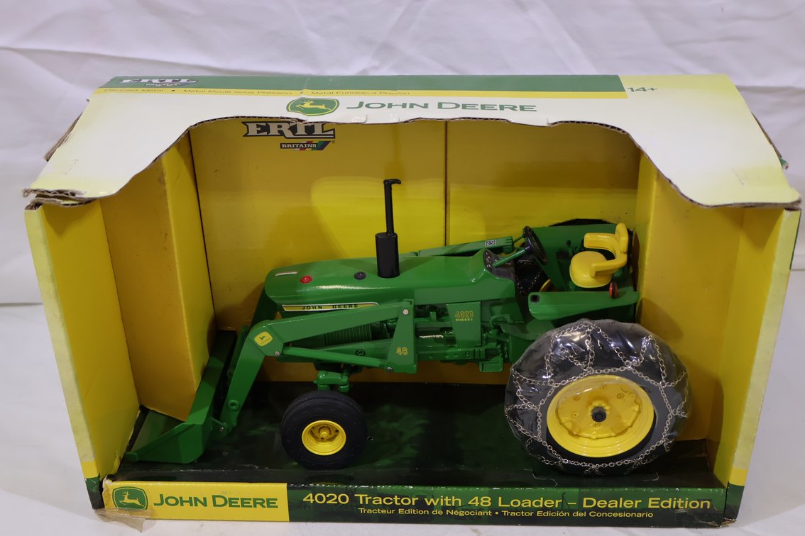 John Deere 4020 w/ 48 loader