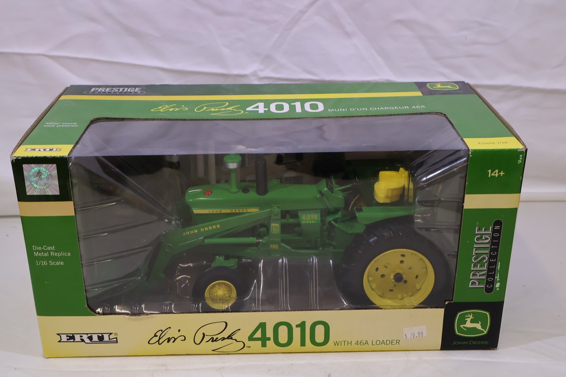 John Deere 4010 w/ 46A Loader