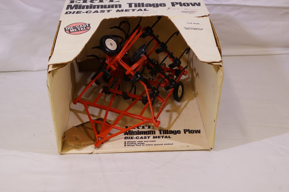 Allis Chalmers Minimum Tillage Plow
