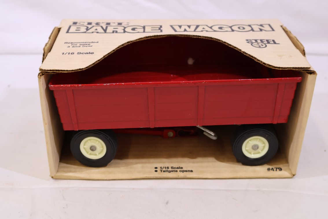 IH Barge Wagon