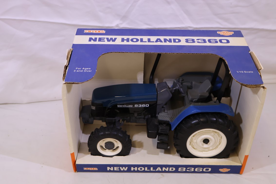 New Holland 8360