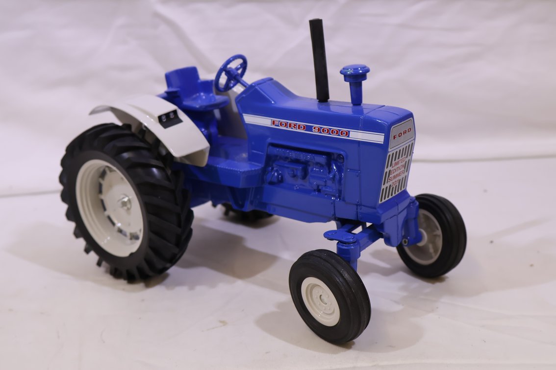 Ford 9000