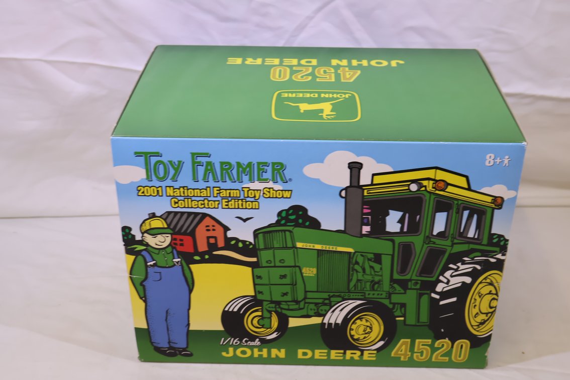 John Deere 4520