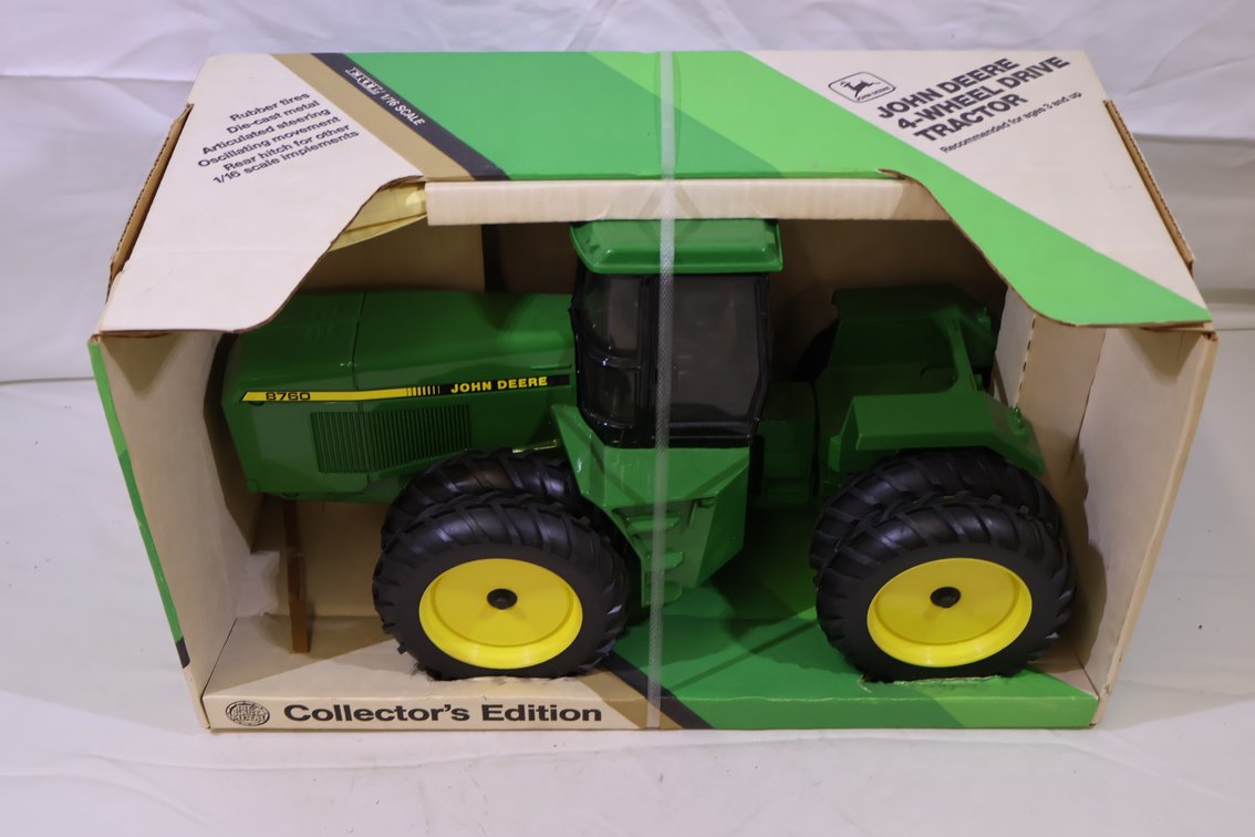 John Deere 8760