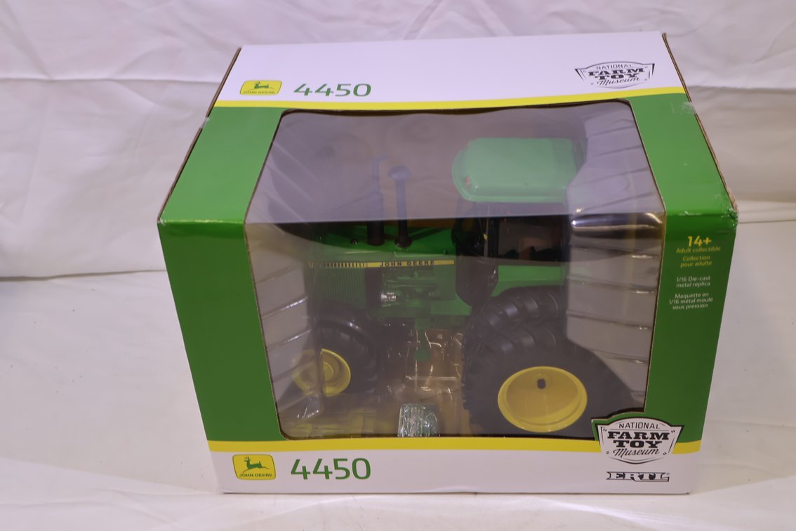 John Deere 4450