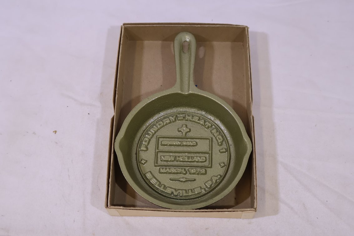 Sperry Rand New Holland Skillet