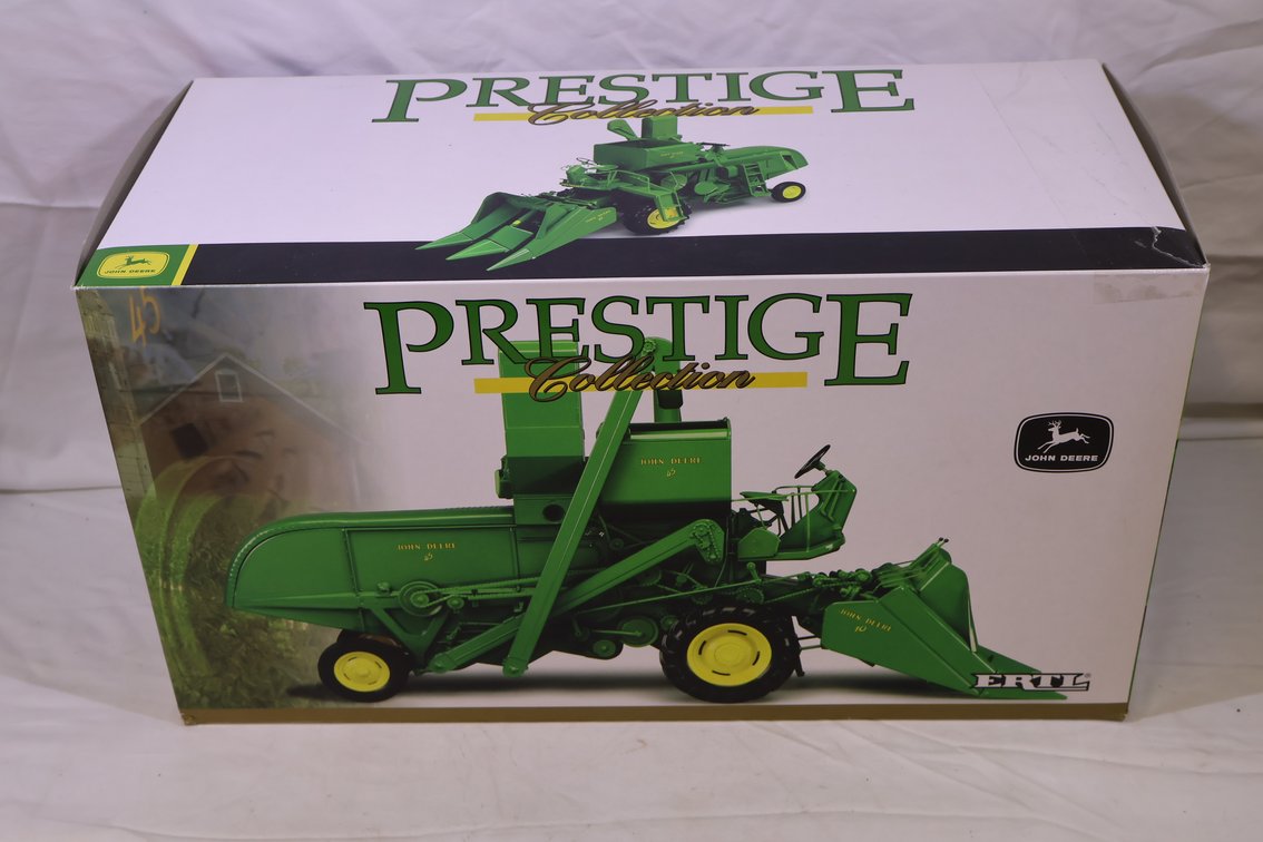 John Deere 45 Combine