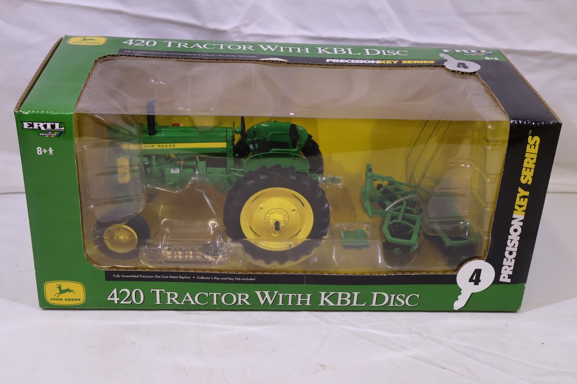 John Deere 420 w/ KBS Disc