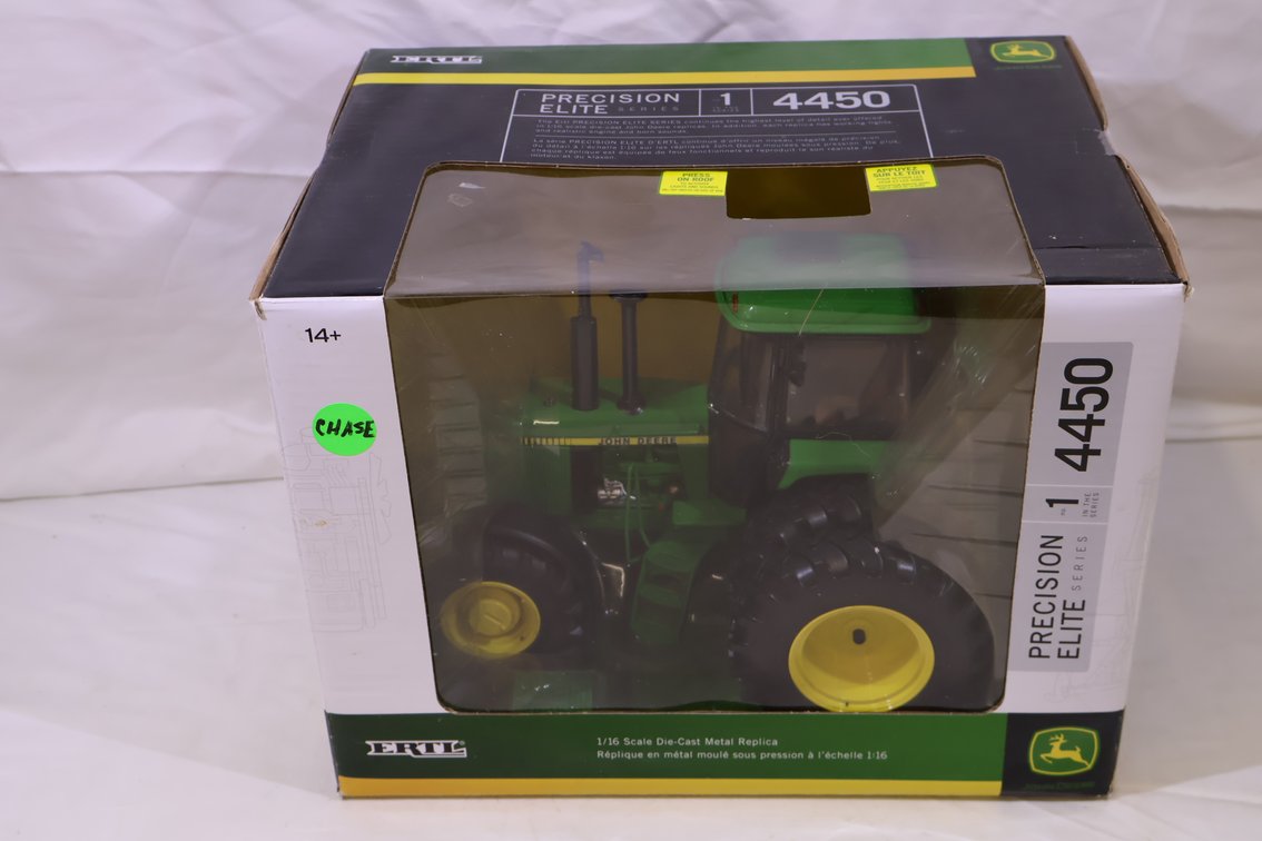 John Deere 4450 CHASER