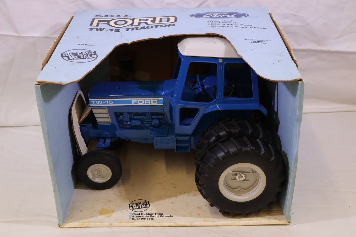 Ford TW-15 Blue Stripe