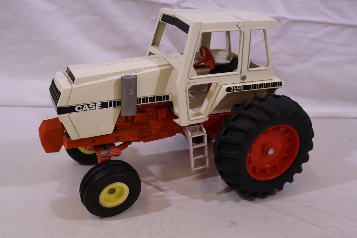 Case 2590 Ertl PROTOTYPE