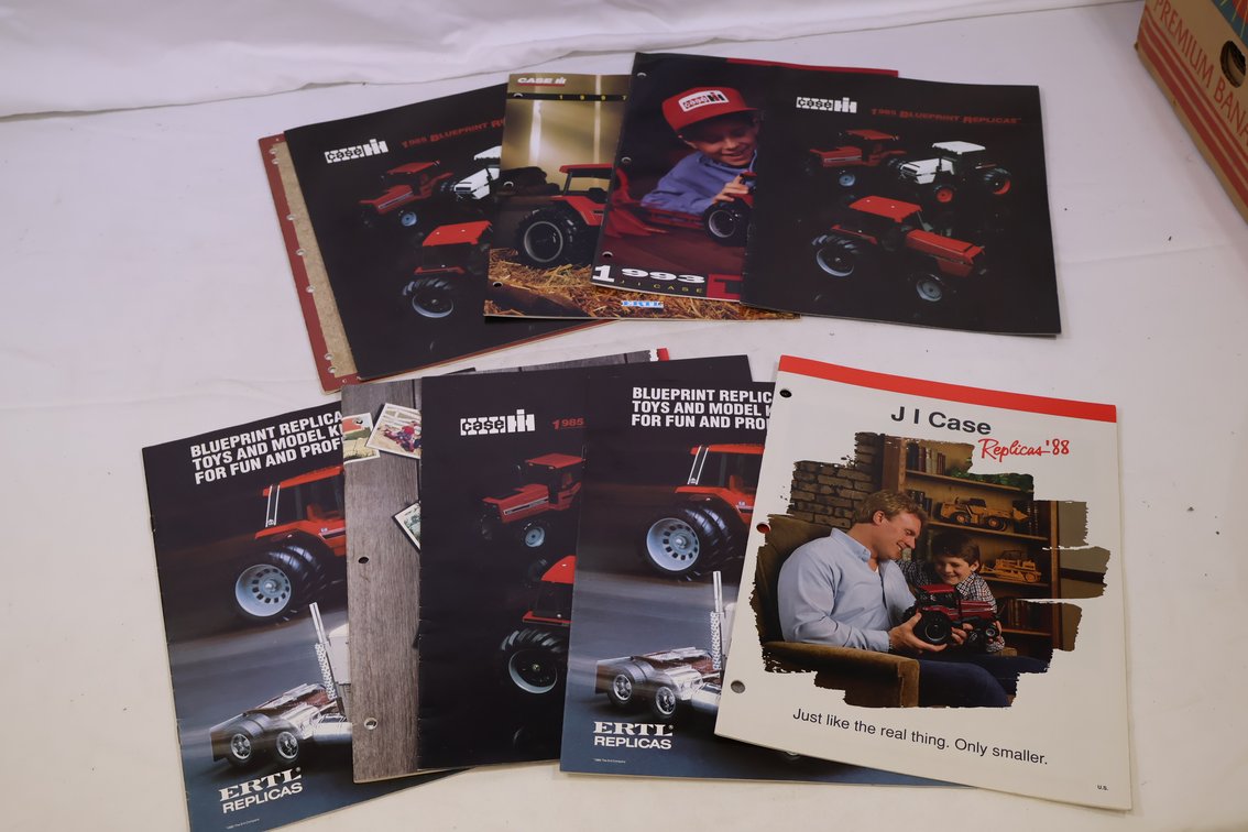 JI Case Ertl Magazines