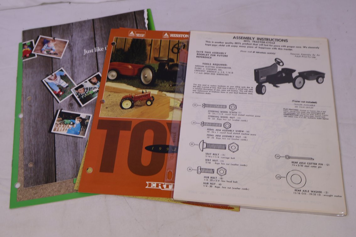 Allis Chalmers Ertl Magazines