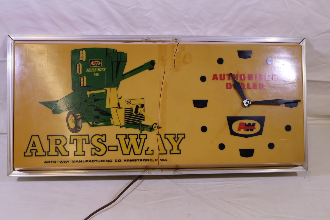 Arts Way Dealer Clock