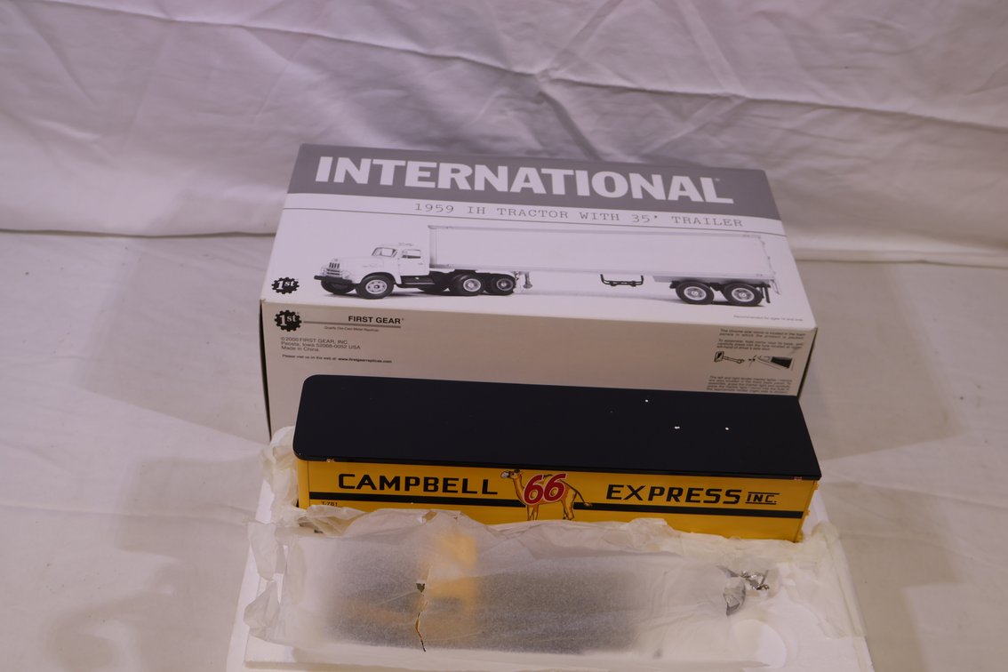 International RF200 w/ 35' Trailer