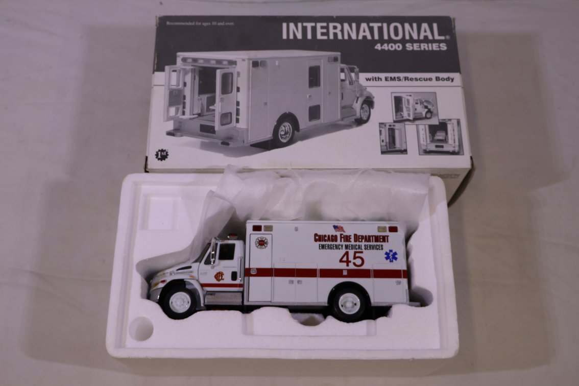 International 4400 Series EMS Rescuer CHICAGO FIRE Branded
