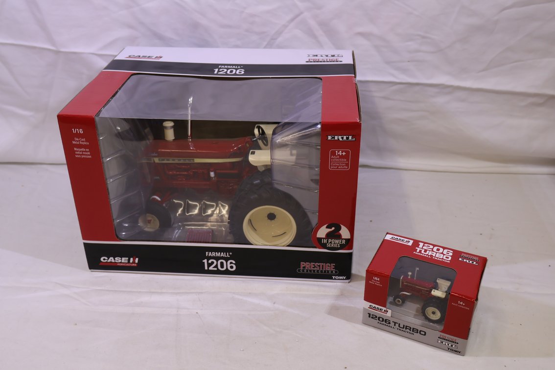 Farmall 1206 PAIR