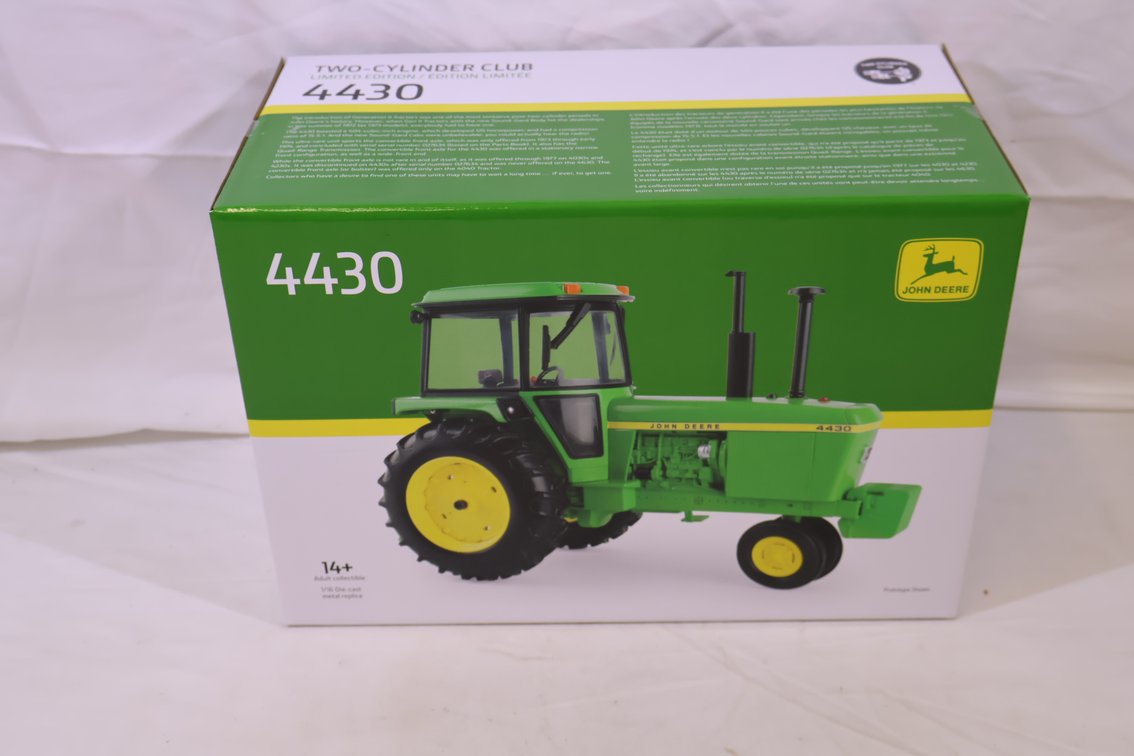 John Deere 4430