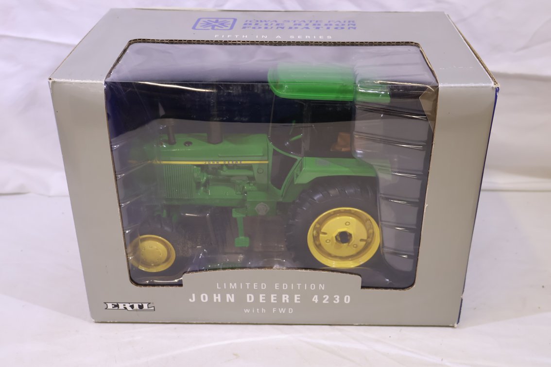 John Deere 4230