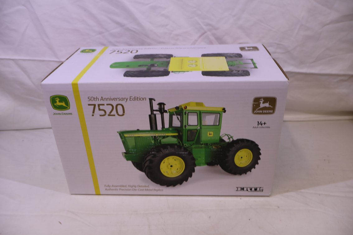 John Deere 7520