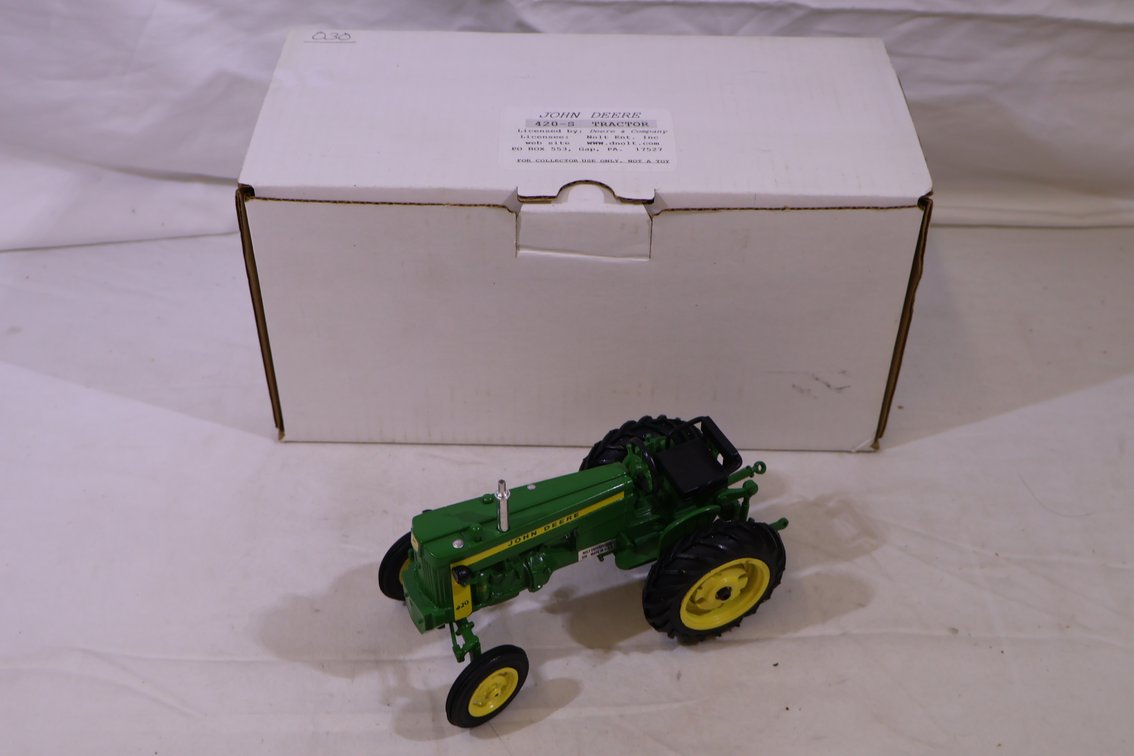 John Deere 420S