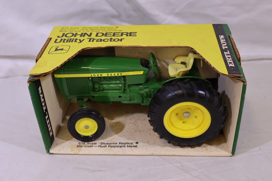 John Deere 30 Series Utility Tractor