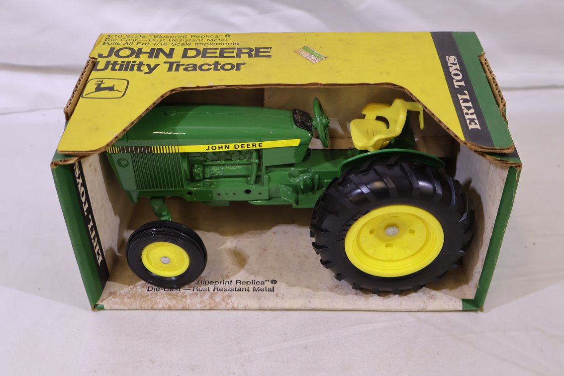 John Deere 40 Series utility tractor