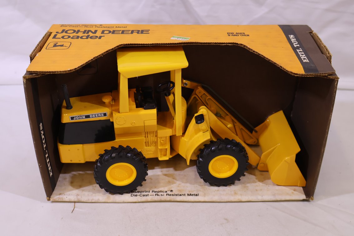 John Deere Payloader