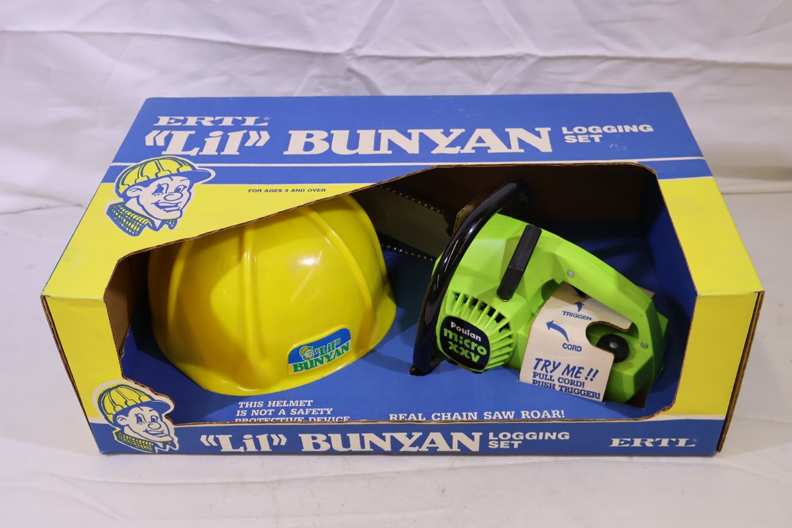 Ertl Lil Bunyan Logging Set