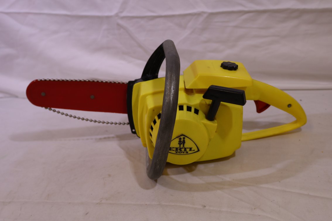 Ertl Chainsaw