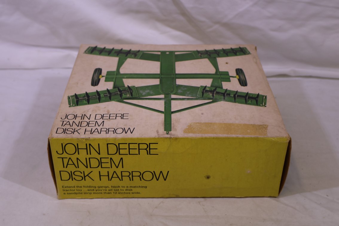 John Deere Tandem Disk Harrow