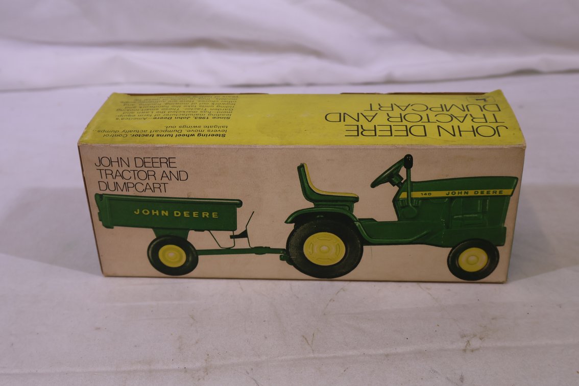 John Deere 140 Lawn and Garden Set