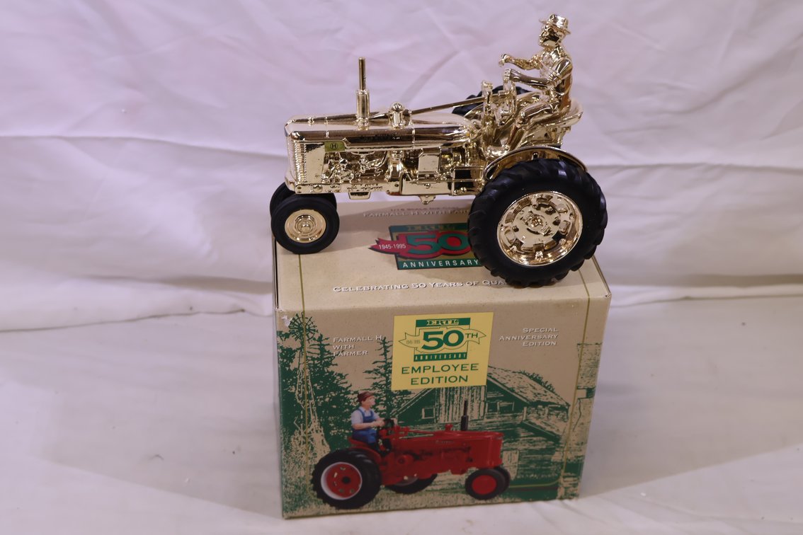 Farmall H with Driver GOLD