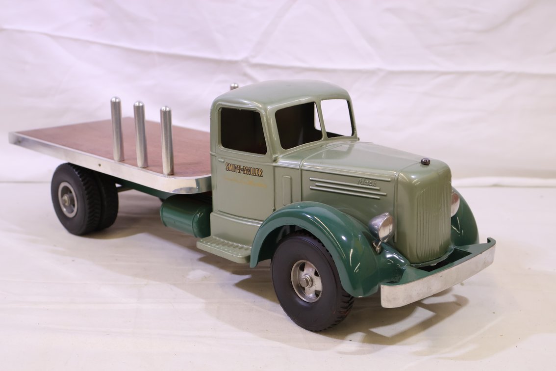Smith Miller Delivery Truck