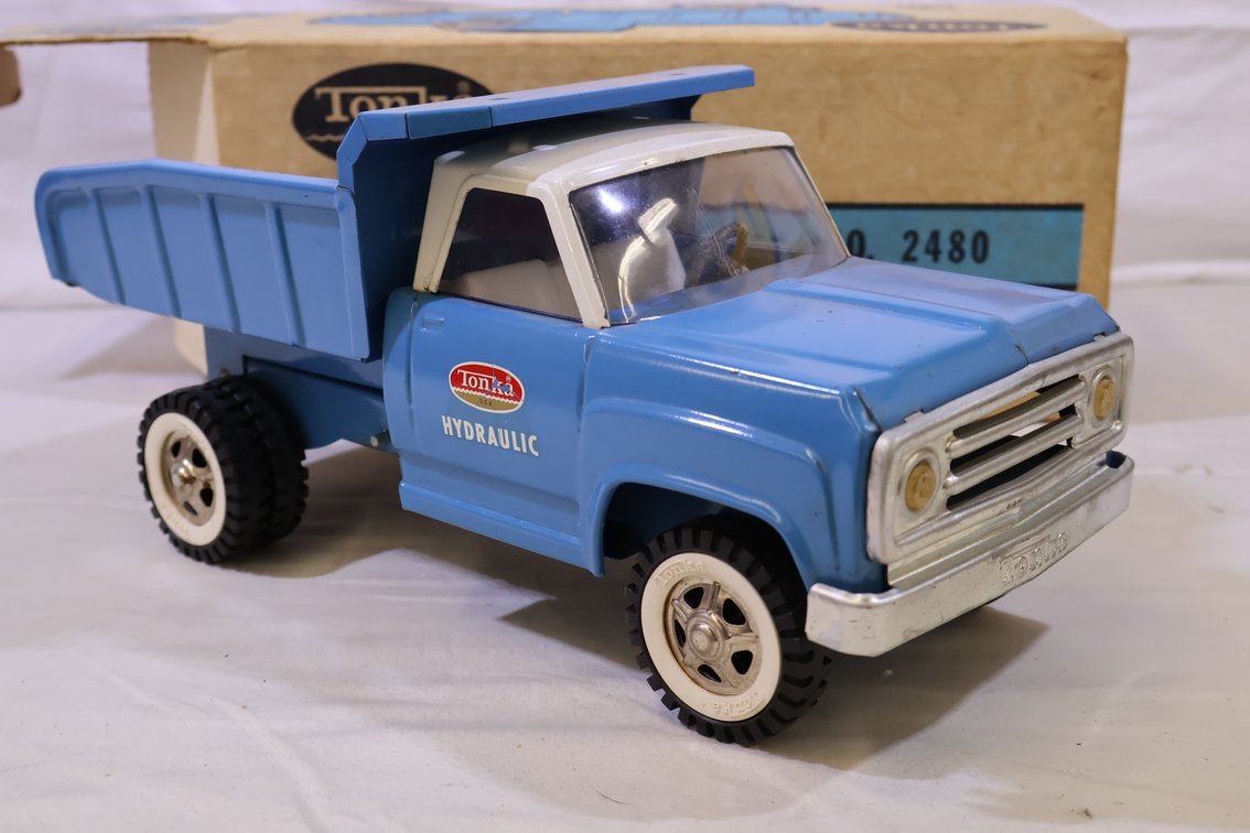 Tonka Hydraulic Dump Truck