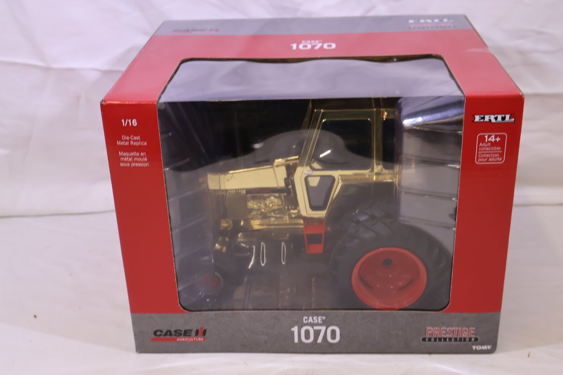 Case 1070 GOLD CHASER