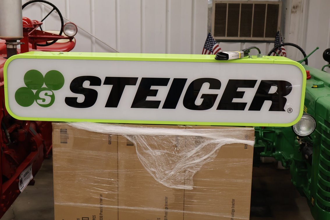 Steiger LED Light