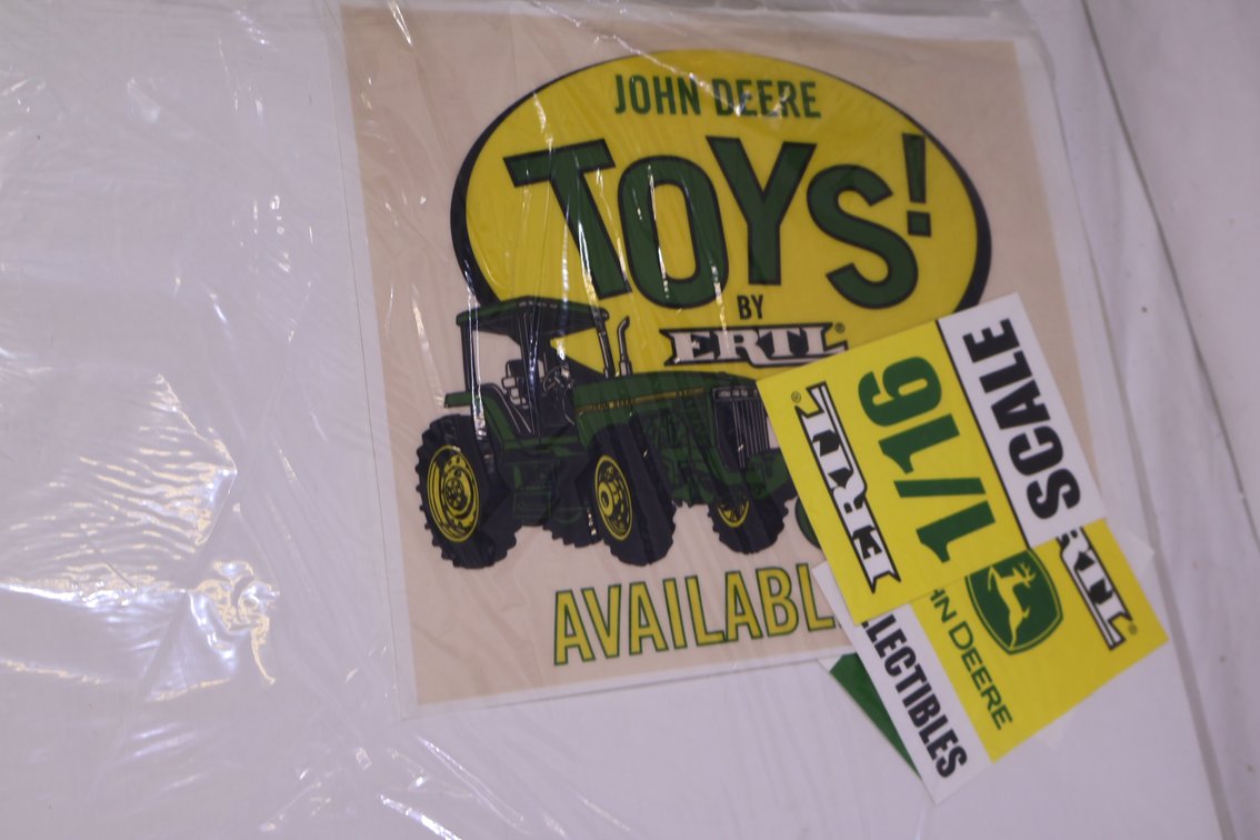 John Deere Ertl Merchandising Kit