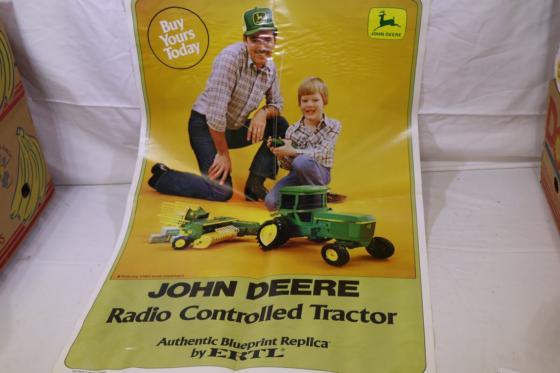 John Deere Radio Controlled Tractor, SUPER NICE