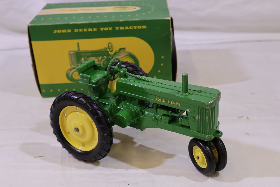 John Deere 60