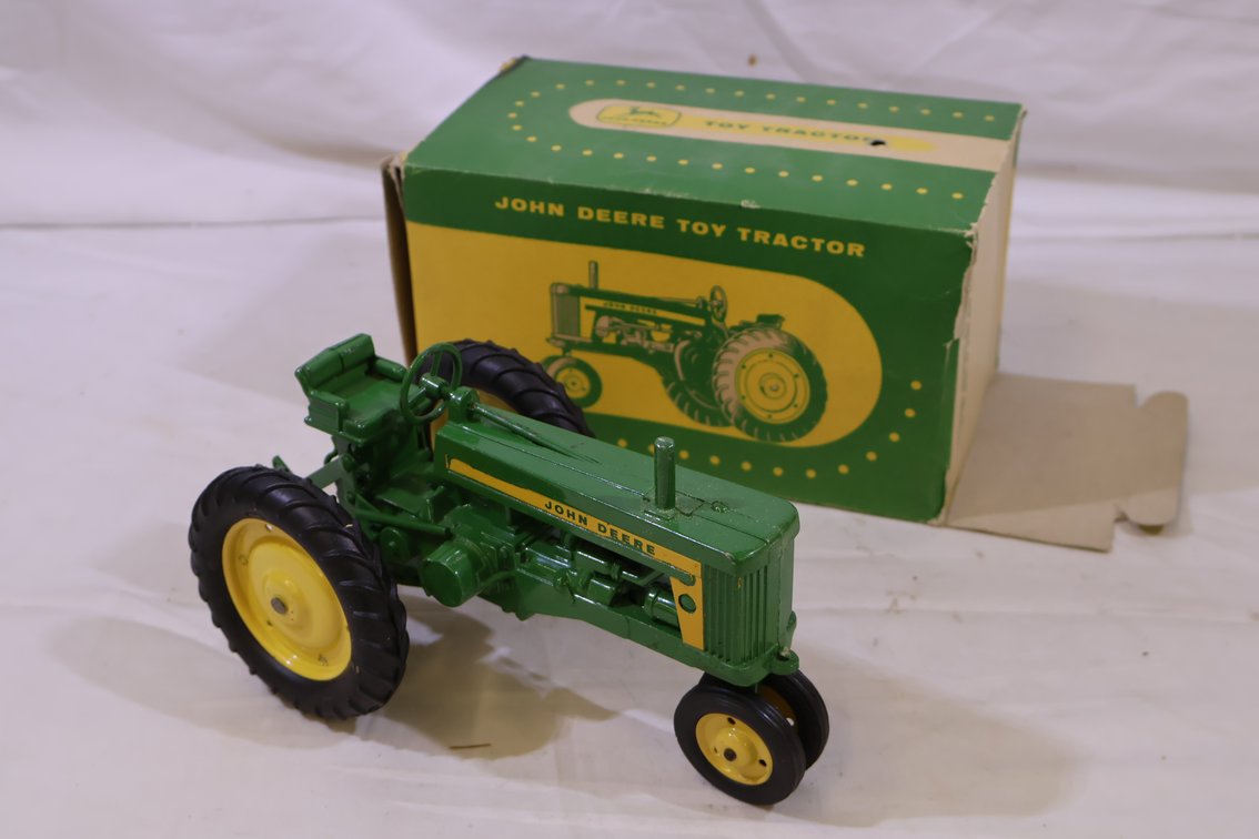 John Deere 620