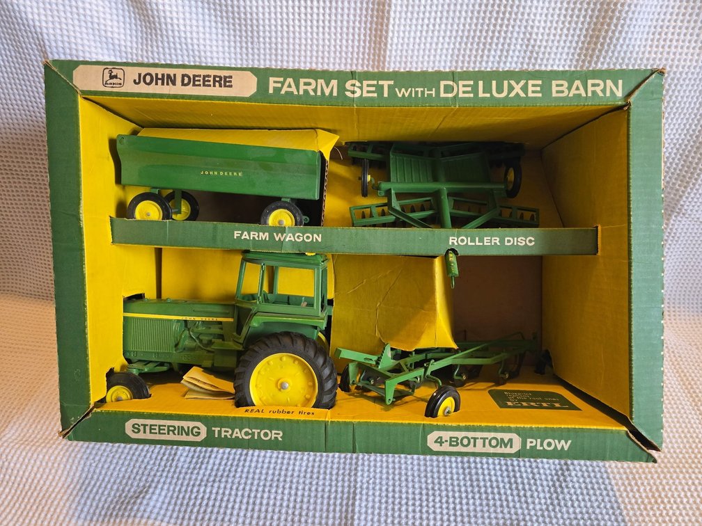 John Deere 4430 Farm Set