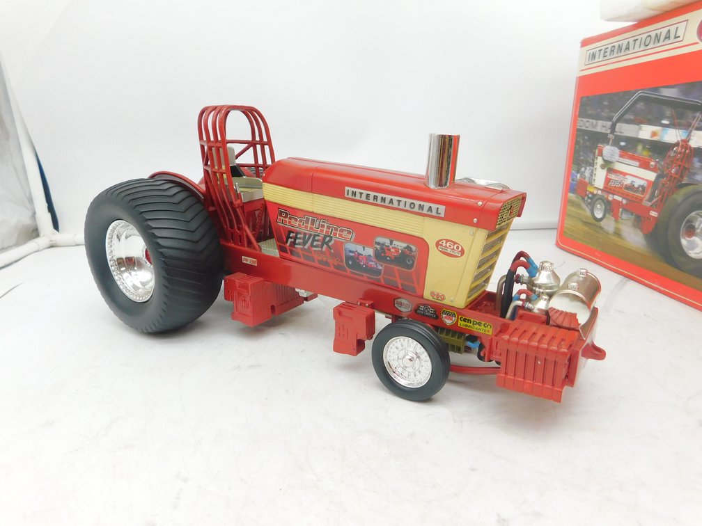 Red Line Fever-Pulling Tractor