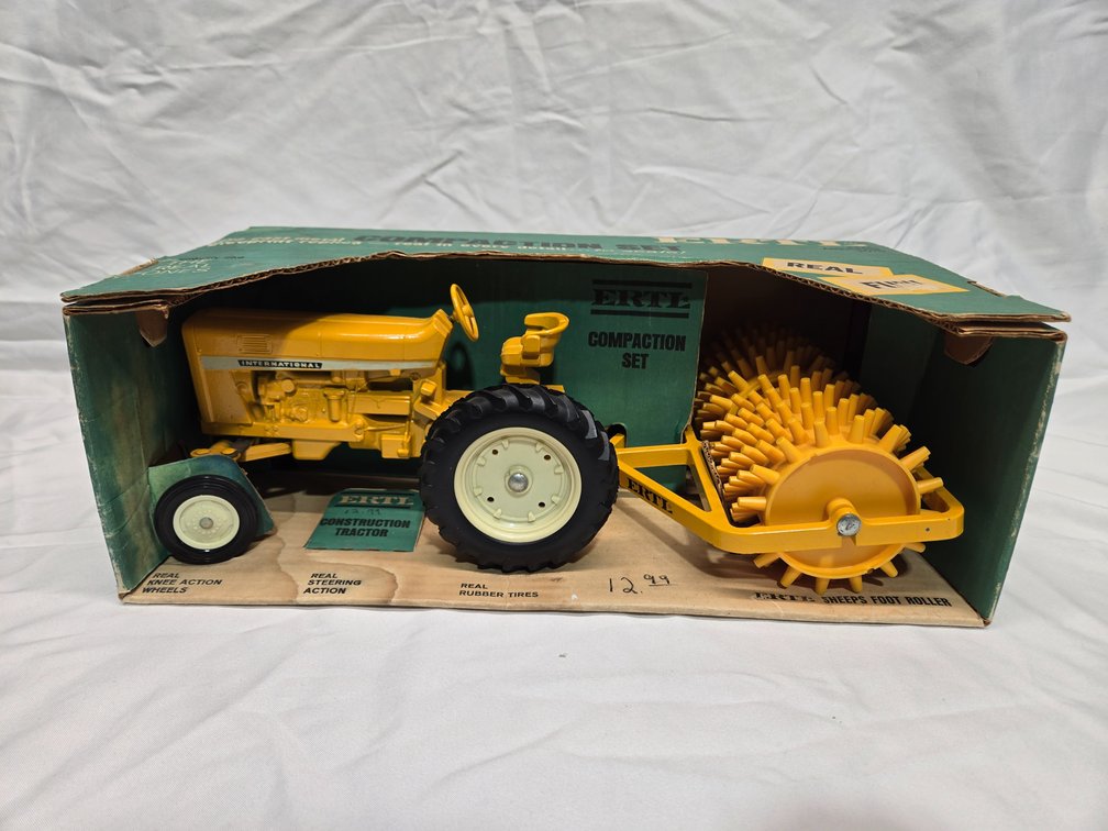 IH 544 Industrial Set