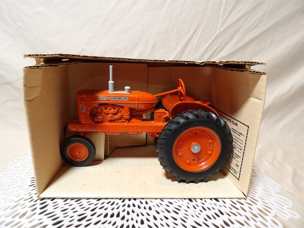 Allis Chalmers WD-45 