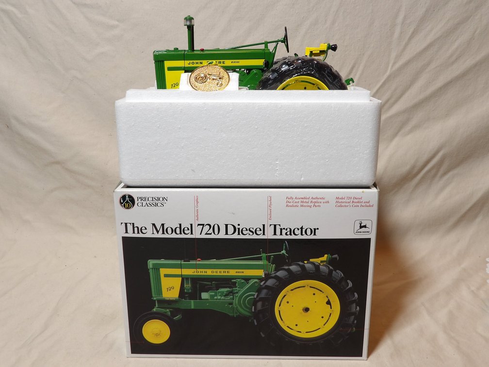 John Deere 720 Diesel Precision
